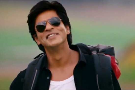 Trailer and pics: SRK-Deepika Padukone onboard Chennai Express Shah Rukh Khan's entry scene in Chennai Express